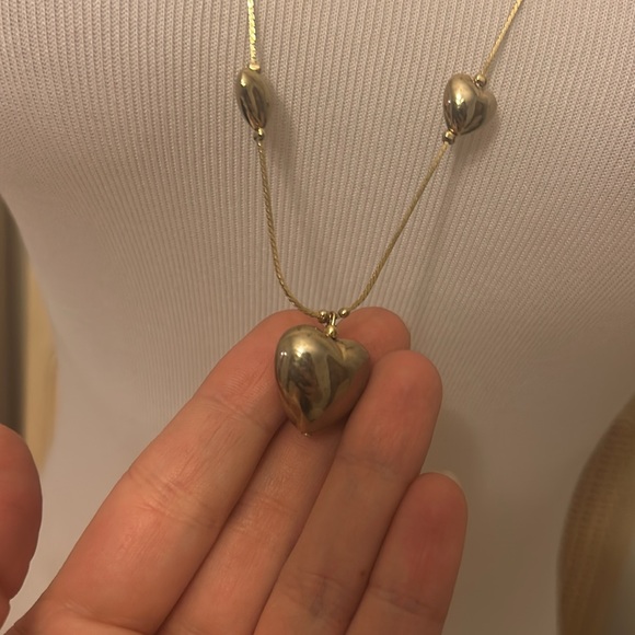 Vintage 3D Hearts Necklace - Picture 3 of 6